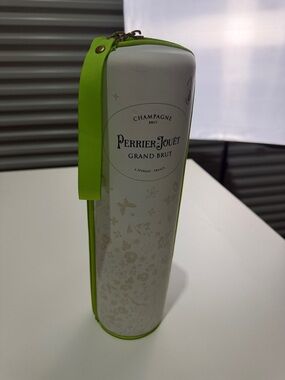 Grand Brut Bottle Carrier – White with Lime Green Accent